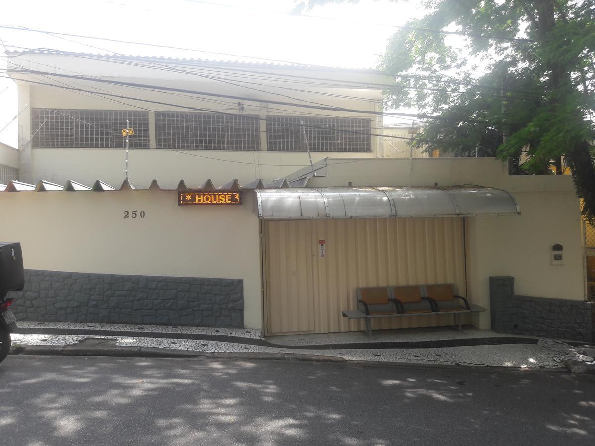 Yellow House Hostel Internacional Sao Paulo Exterior photo