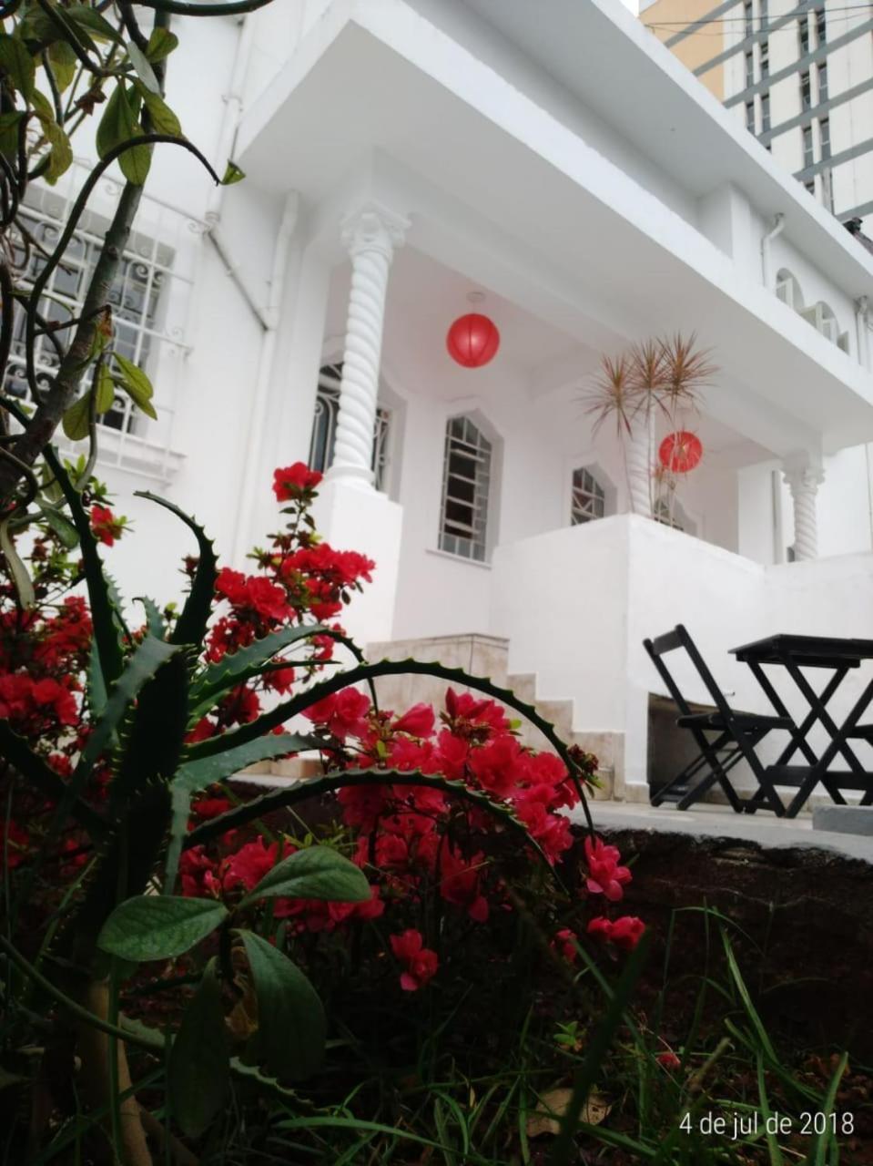 Yellow House Hostel Internacional Sao Paulo Exterior photo